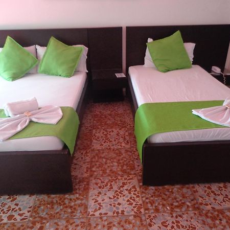 Hotel Chicala Salgar Puerto Salgar الغرفة الصورة