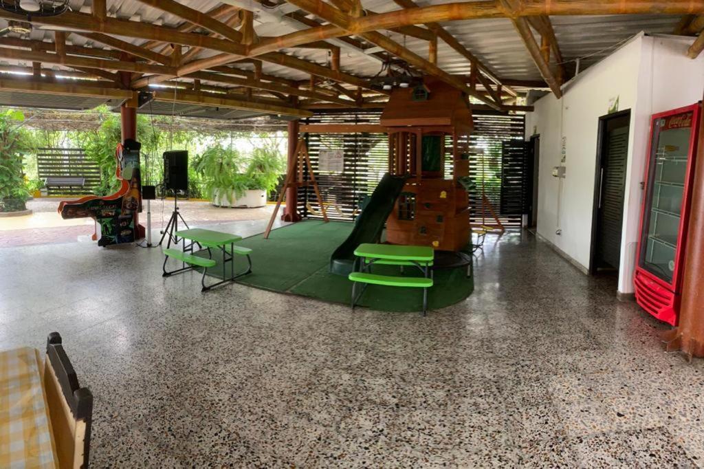 Hotel Chicala Salgar Puerto Salgar المظهر الخارجي الصورة