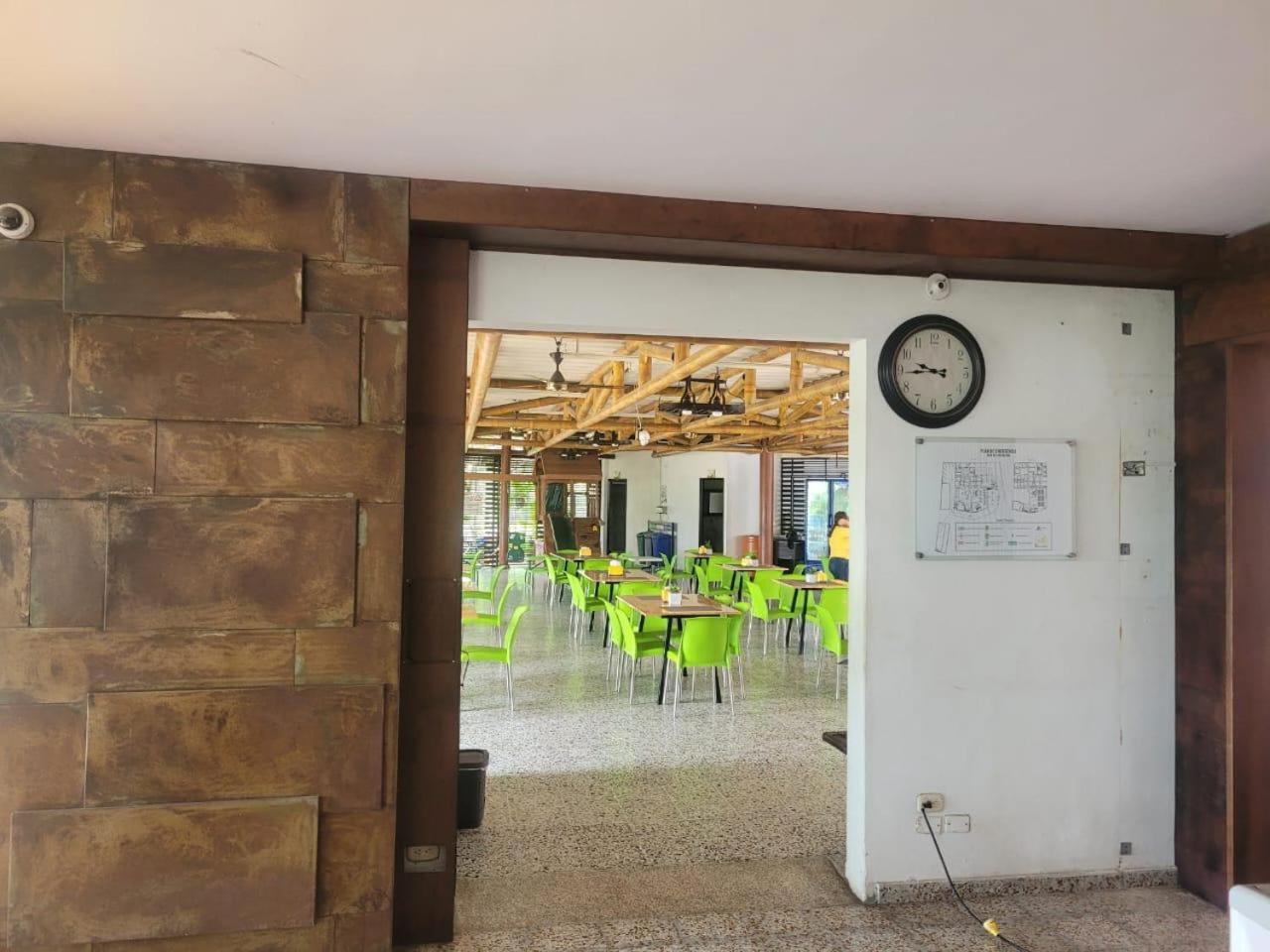 Hotel Chicala Salgar Puerto Salgar المظهر الخارجي الصورة